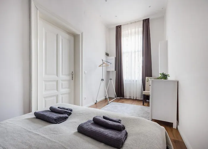 Apartament Films