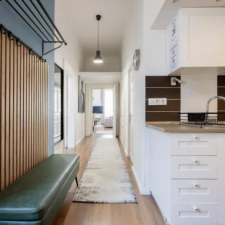 Διαμέρισμα Films *